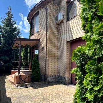 Продам розкішний будинок б.Гвардійський