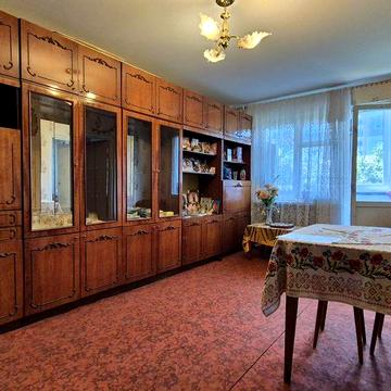 Продаємо 4-кімнатну квартиру, Центр, вул Степана Бандери, БЕЗ КОМІСІЇ