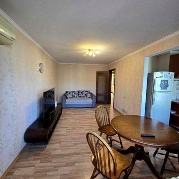 2 кімн.+ вітальня, 63кв., 4/5, вул.Танцюри, Черемушки, все залишається