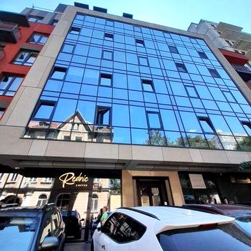 Продам 2 ком квартиру на Французском бульваре.  Парк. Море.