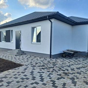 Будинок 90м + 5 соток біля центру міста вул Бежівка