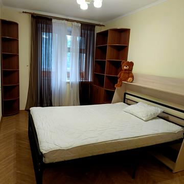 Вадима Гетьмана вул., 44-А
