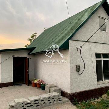 Пропонується до продажу сучасний будинок-студія.
