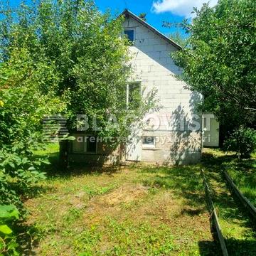 Продаж будинку- дачі .  Гатне . Озеро поруч.