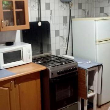 Олександра Поля просп. (Кірова), 42-А