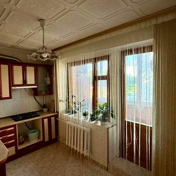Продаж 2 кім.квартири пр.Перемоги.