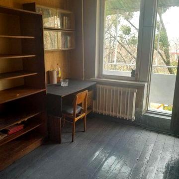 Продам 2к квартиру двухсторонняя с балконом