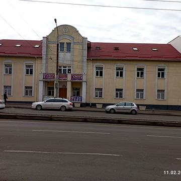 Перемоги вул., 4