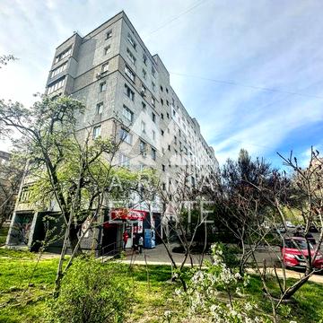 Продам 2к.квартиру вул. Попова 6. Цегла, газ.