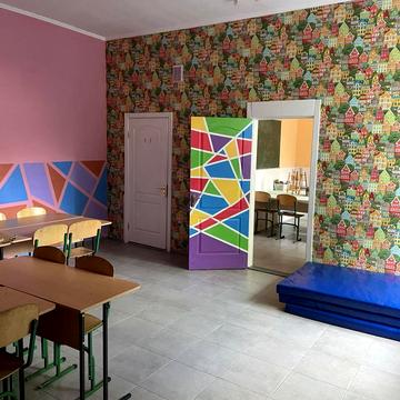 Незалежності бульв. (50 років Жовтня), 3