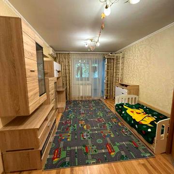 Продам 3-х кімнатну квартиру (2-а станція Великого Фонтану)
