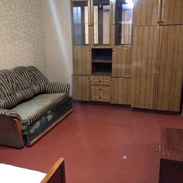 2-кімнатна квартира. Ст.м. Святошин, 7 хвилин, Героїв Космосу вул.,