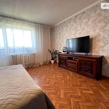 Продаж 3к Квартира Київська (Кірова) вулиця