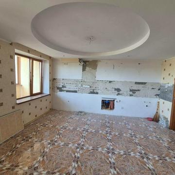 Продається 4 кімнатна квартира в тихому центрі ЖК Добробуд