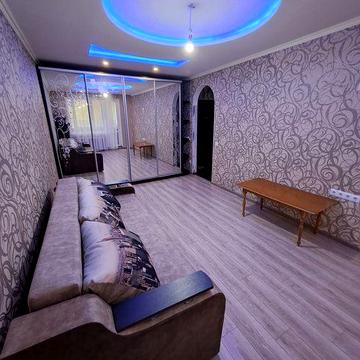Оренда 2 кім квартири, Урожай, центр міста!