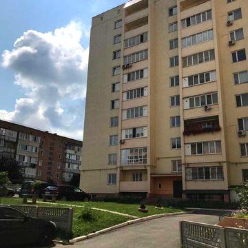 Здається гарна простора 1-кімнатна квартира в новому будинку!