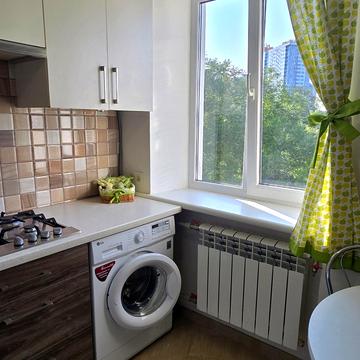 Лесі Українки просп. (Гагаріна), 15