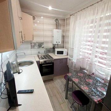 Продам 3-кімнатну квартиру по вулиці Дудикіна
