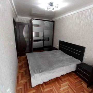 Продам 3-кімнатну квартиру по вулиці Дудикіна