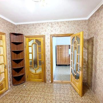 Без комісії. Продаж 3 кімнатної, роздільної квартири. Виноградар.