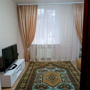 Сдам 3 х комн. квартиру в центре 10000 гр.