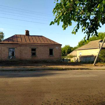 Власник. Будинок 60м.кв. Під ремонт. Недалеко від центру. Ціна 13 тс.$