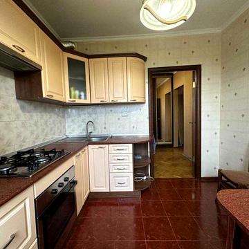 Татарка, роздільна 2к, є газ, невисокий поверх, Печенізька 9