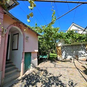 Продається будинок в районі Росвигово