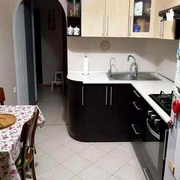 2К Продам двухкомнатную квартиру в центре tir-05