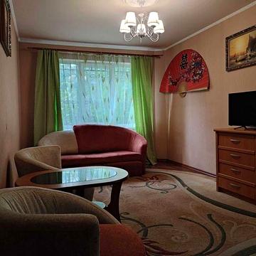 Здається 2-кімнатна квартира на вул. Наукова, 106