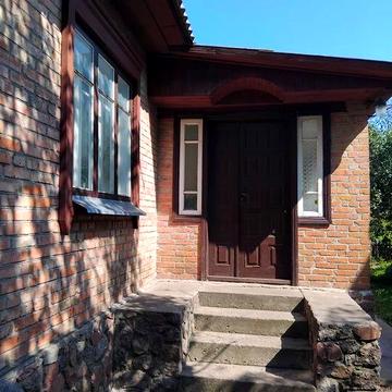 Продаю будинок в місті Конотоп Сумська область .