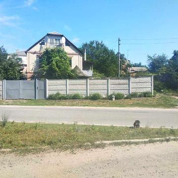 Двоповерховий будинок