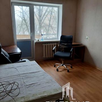 Відрадний просп. (Чубаря), 8