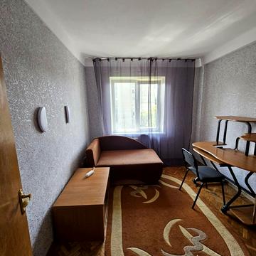 Амвросія Бучми бульв., 6
