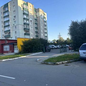 Продам від Власника 2-ох кімнатну кв 78кв.м
