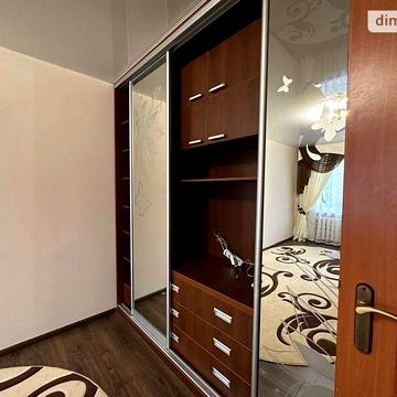 Довгострокова оренда 1к Квартира Торговиця (Живова Анатолія) вулиця