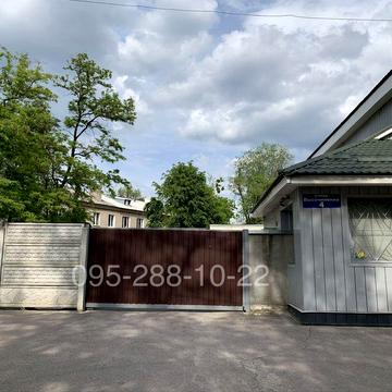 Продам малогабаритну квартиру возле Фр.Бульвара