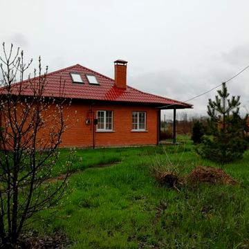 Центральна, 1