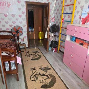 Продам 2х комнатную квартиру  на Одесской Е-оселя