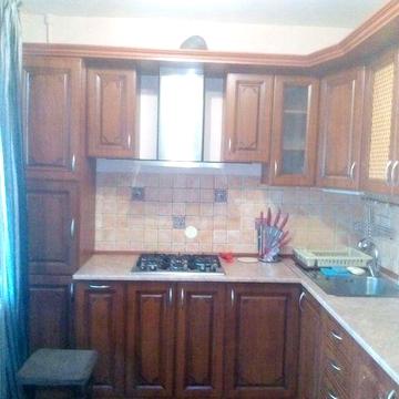 Сдаю 1 ком кв Центр 4/9, кирпич, ремонт, мебель, техника