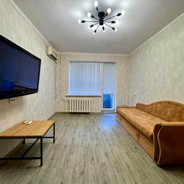 Набережна Перемоги вул., 58