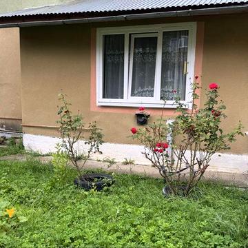 Продається 1-кімнатна квартира з гаражем, 45 м²