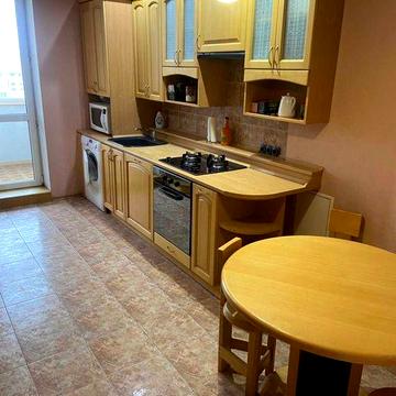 Продам ПРОСТОРНУЮ 3к квартиру в ЖК Созидатель,Рабочая 18 , низ