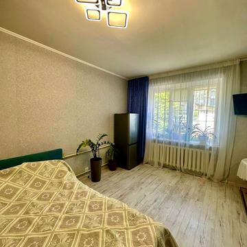 Голосіївський просп. (40-річчя Жовтня), 96