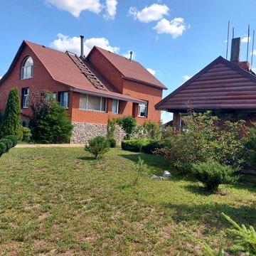 Продаём 2х этажный дом в Малиновке