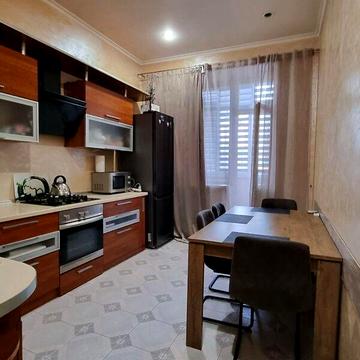 Продаж 2к Квартира Довженка вулиця