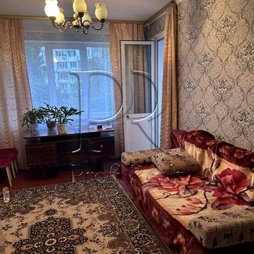 Європейського Союзу просп. (Правди), 100