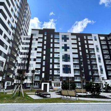 2к квартира поруч з Центральним парком