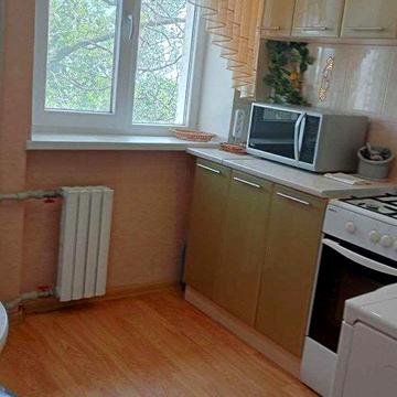 Продам 1к квартиру  р-н Калиновой