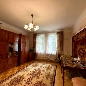 Княгині Ольги вул., 18